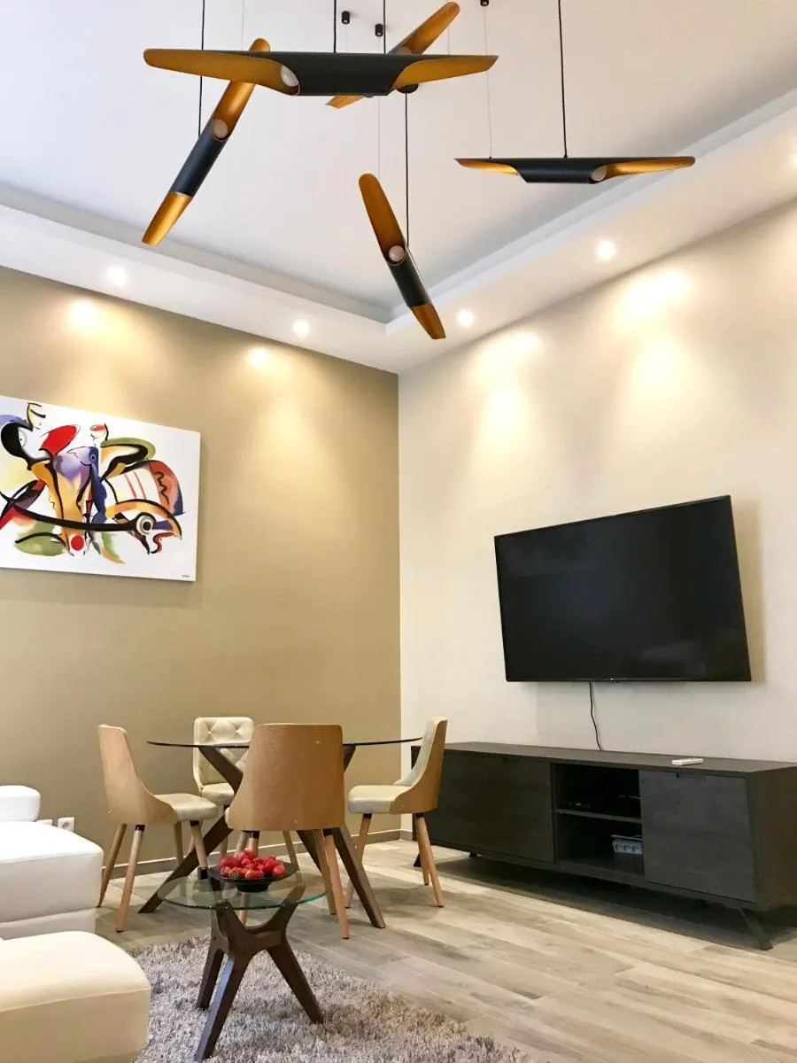 Image 5 of NUMA BLANC 300 M PALAIS DES FESTIVALS