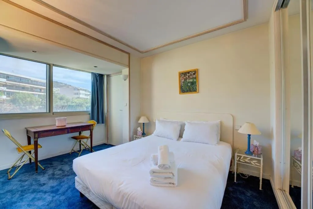 Image 6 of New Listing – Amazing Beach Views, 1-bed Apt