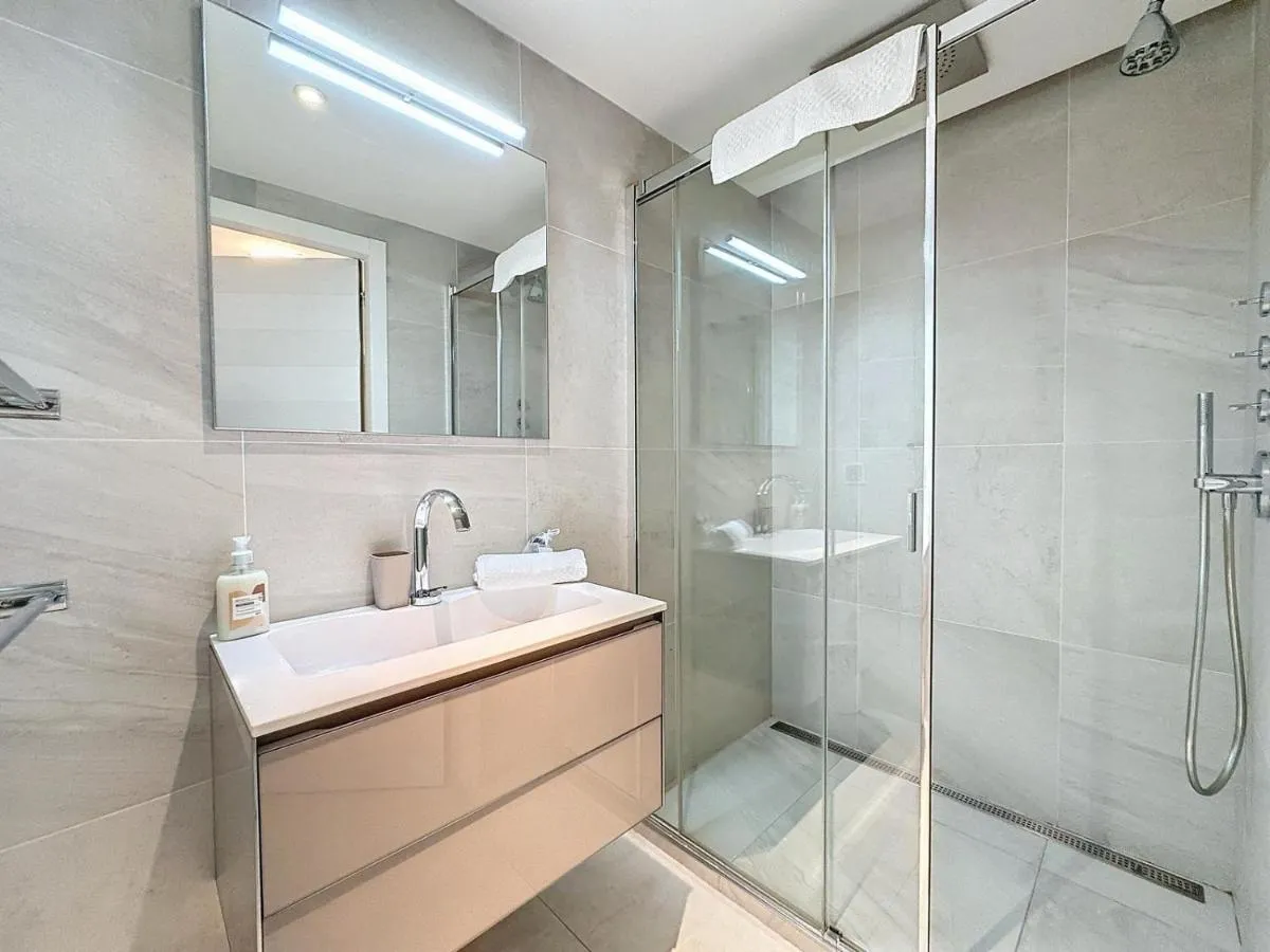 Image 1 of PLEIN SUD – le tapis rouge Croisette