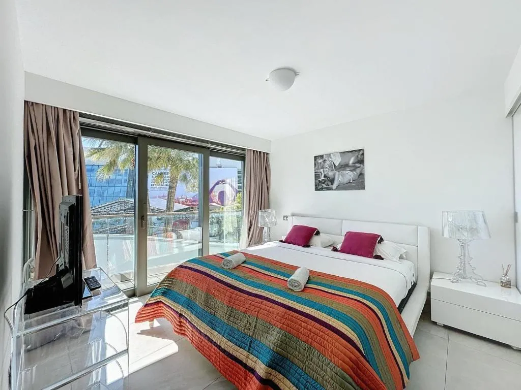 Image of PLEIN SUD – le tapis rouge Croisette