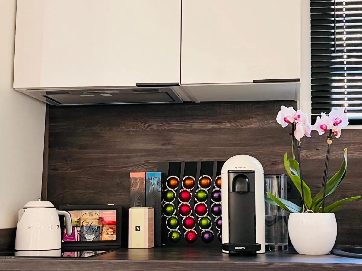 Image 1 of Palais 5min Luxury&Cinema Studio