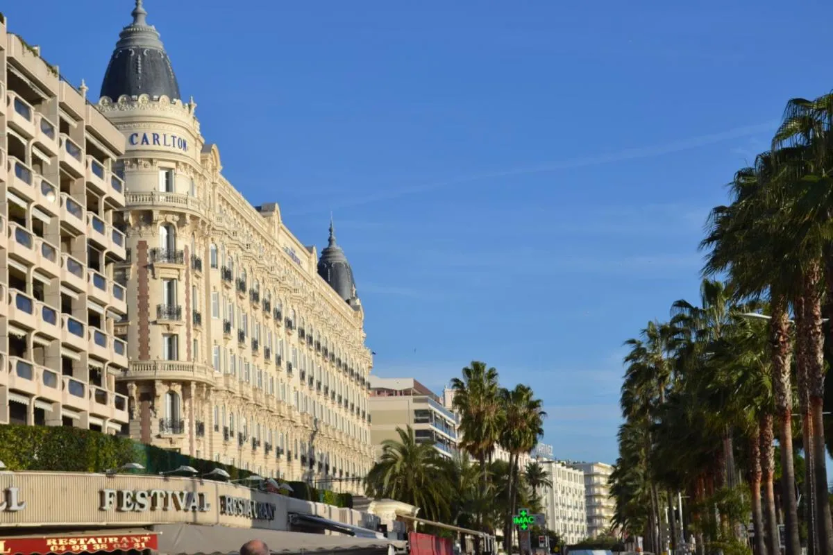 Image 5 of Palais Lumière