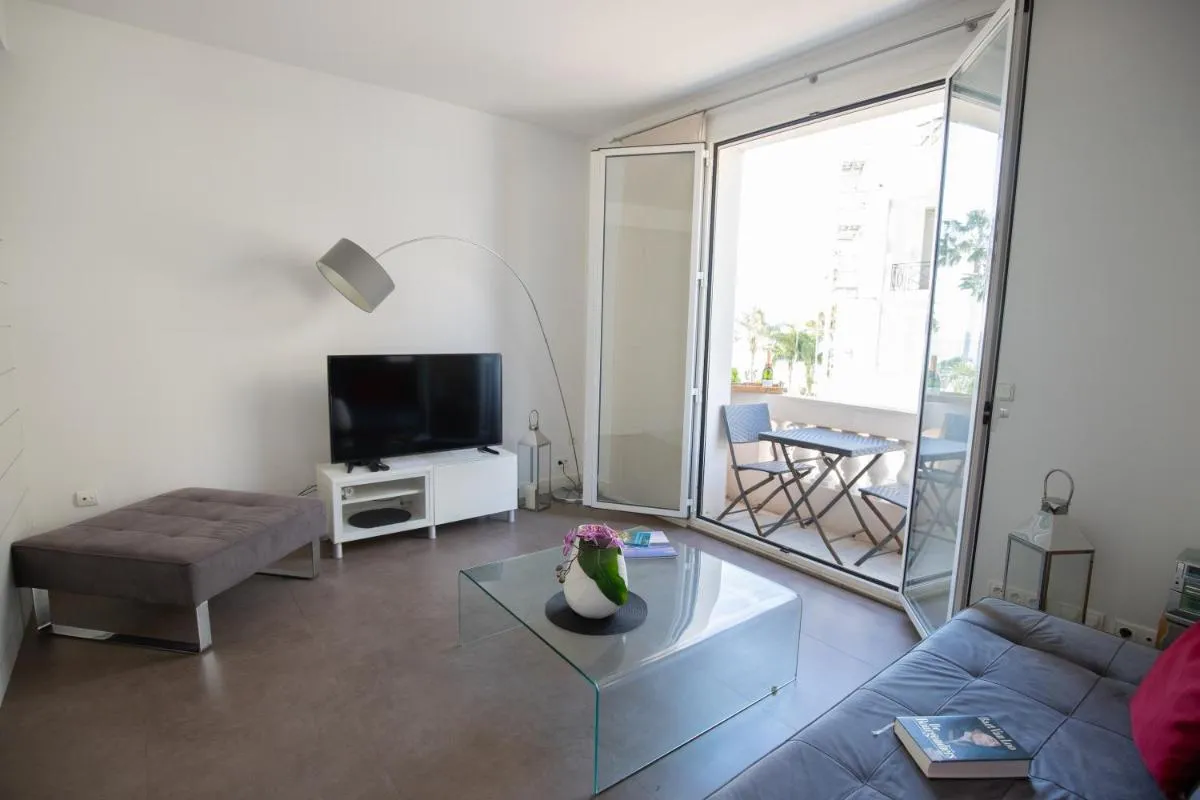 Image 4 of Palais Miramar apartment with sea view on La Croisette