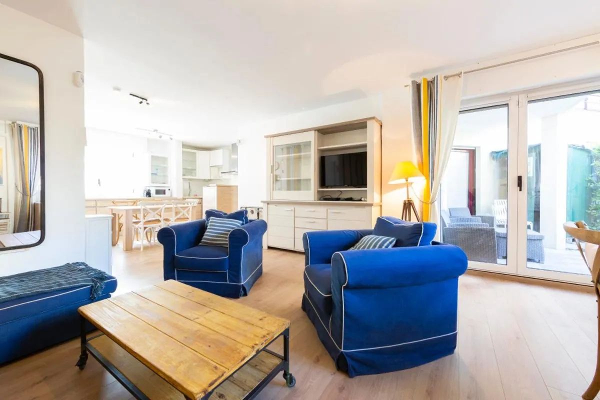 Image 5 of Paradise Cannes Center with Pool and Park VILLA LE LYS