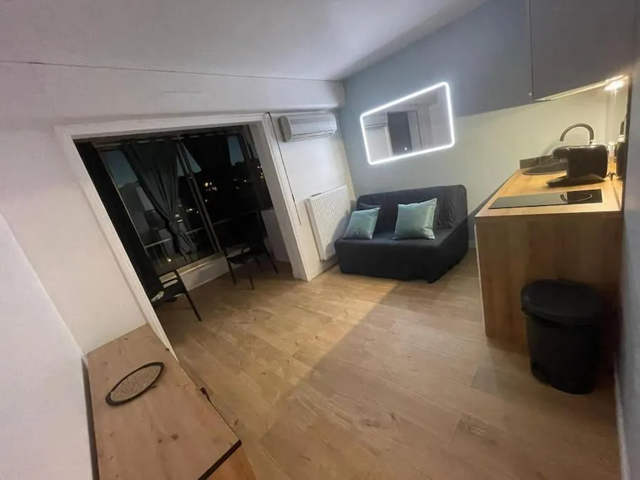 Image 1 of Petit T2 / 4 couchages