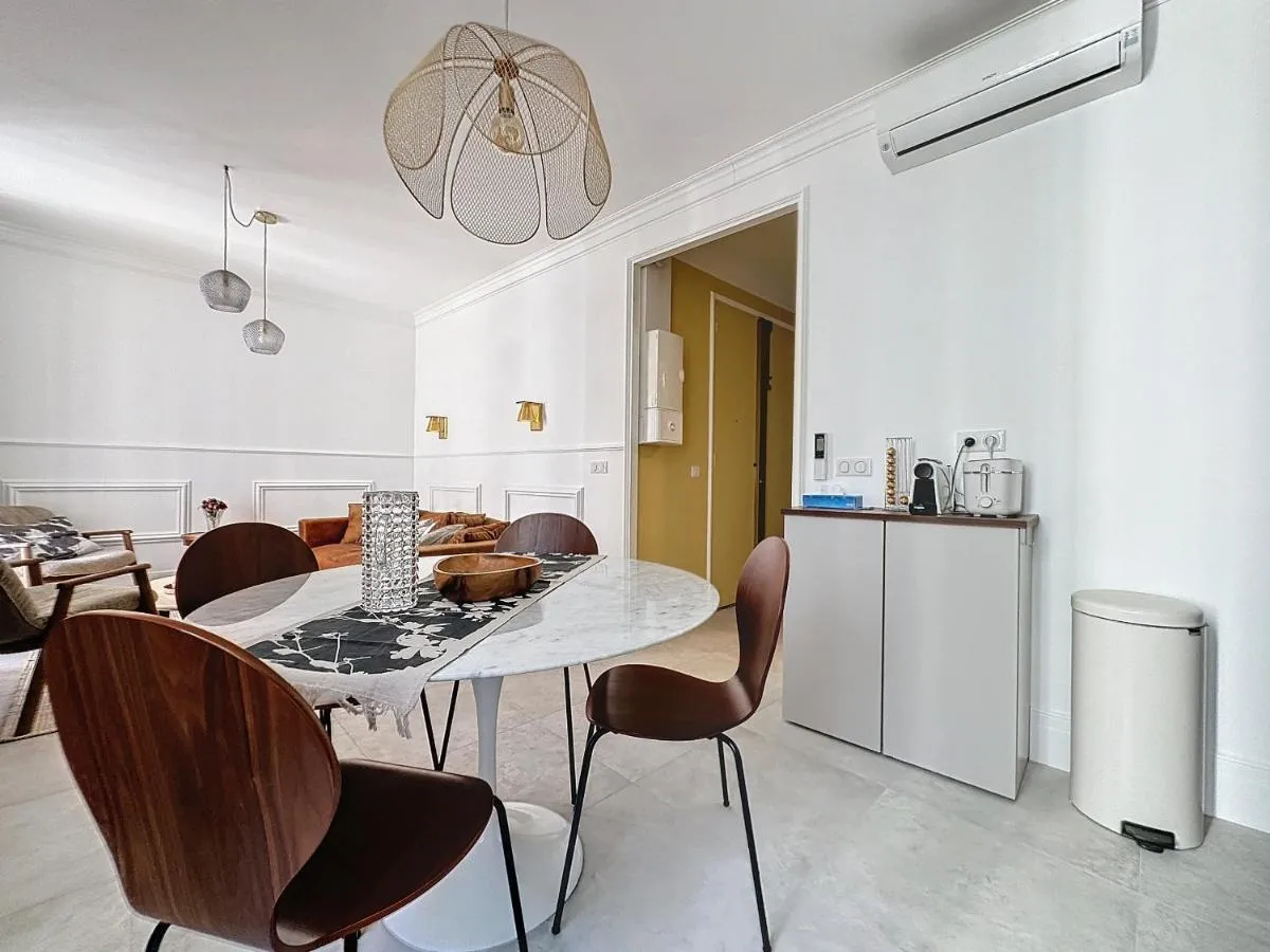 Image 2 of Plein coeur Cannes – 4 couchages