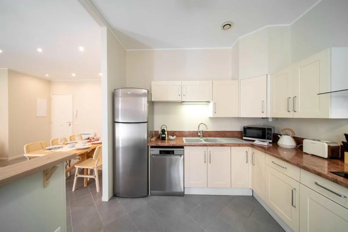 Image 4 of Quiet and luxurious apartment – Cannes Center