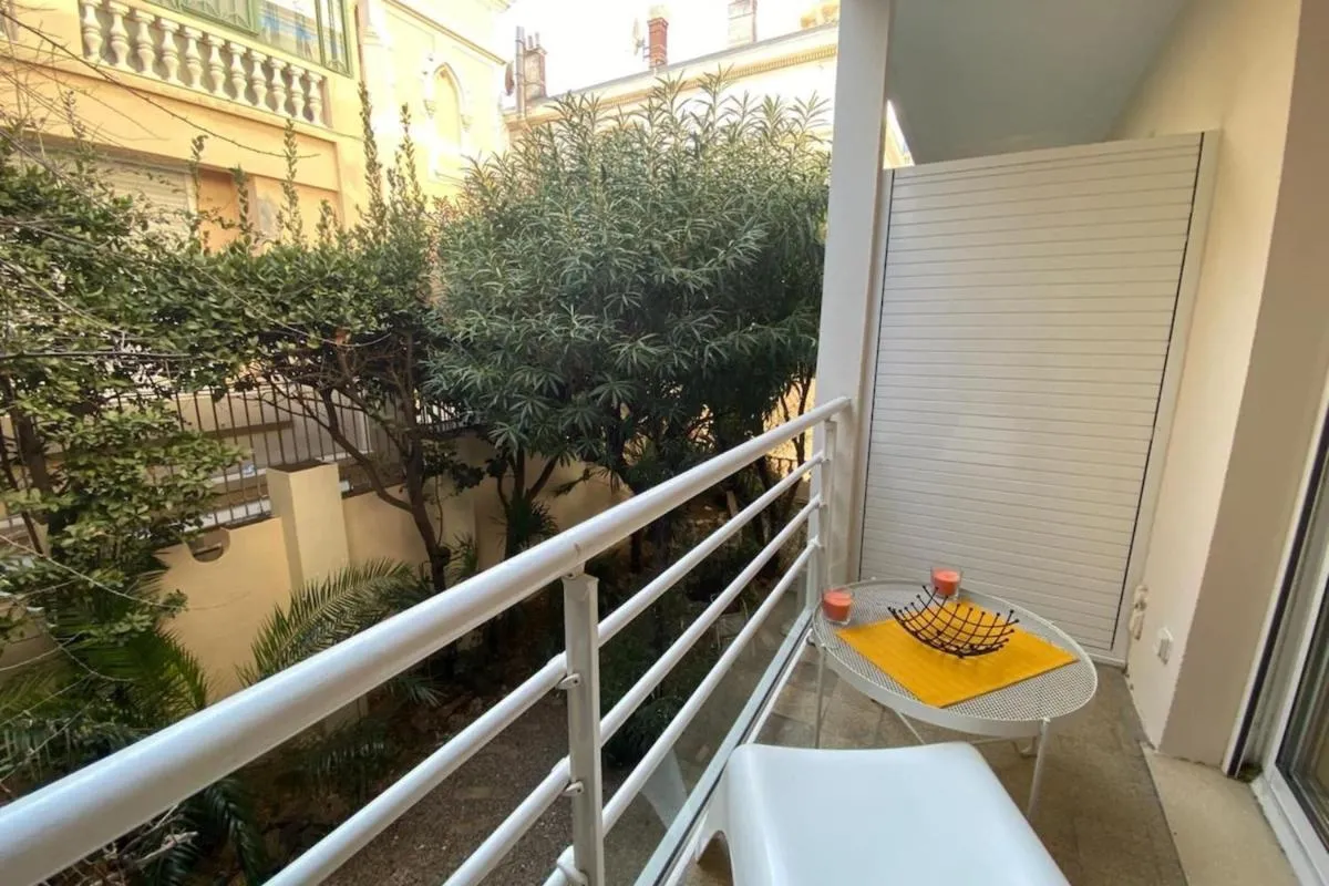 Image 6 of Renovated 2 bedrooms – Boulevard de la Croisette