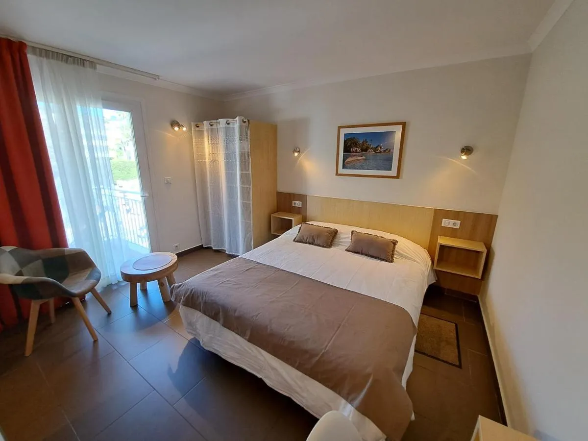 Image 1 of Residence Veles Plage