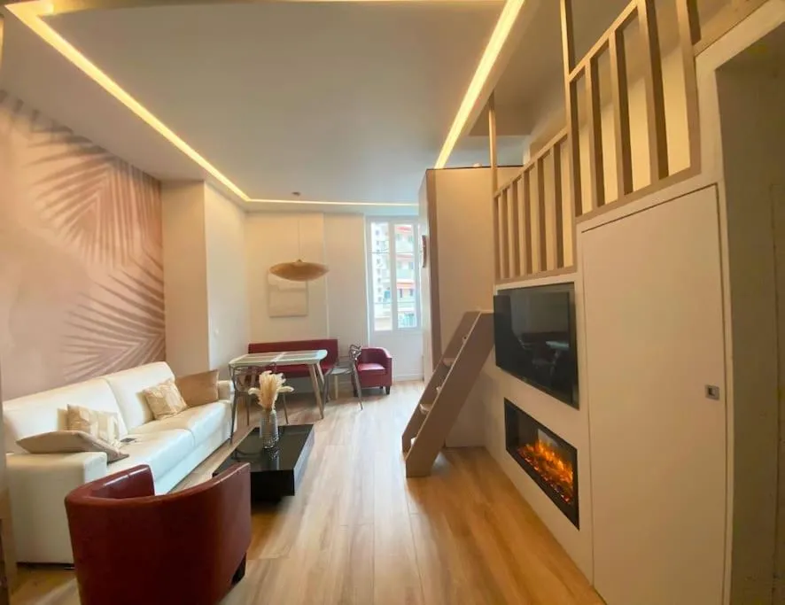 Image 1 of Riviera Beach, Design apartement near Croisette