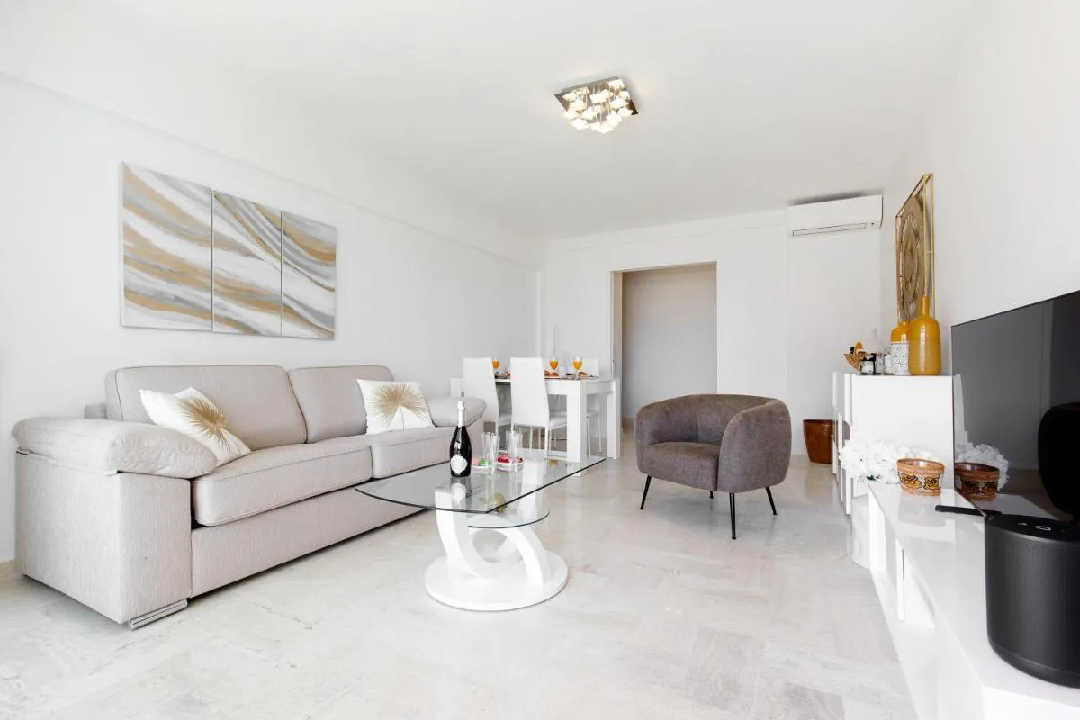 Image 4 of Royal Palm YourHostHelper