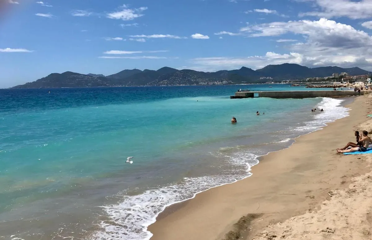 Image 5 of STEPS TO THE BEACH apart in CANNES with Parking