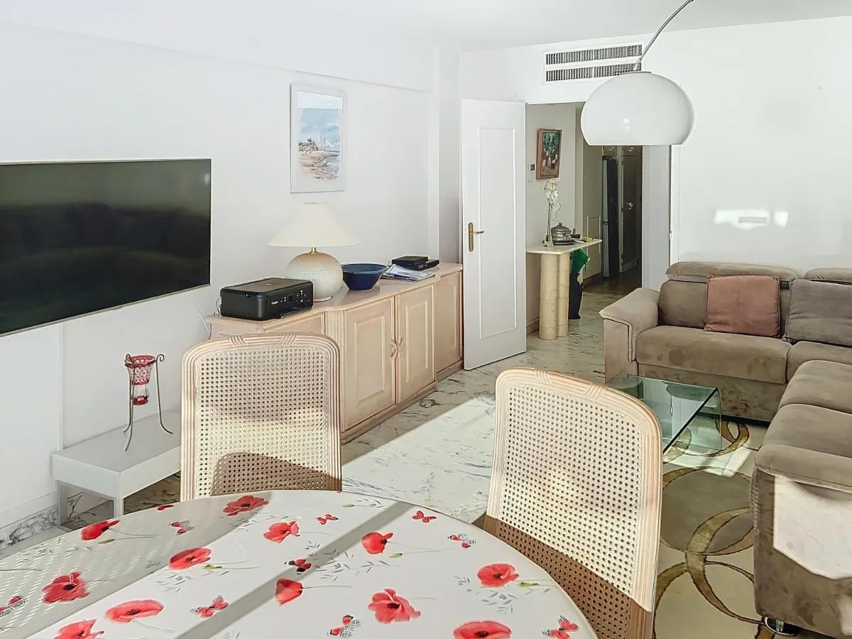 Image 4 of Situation et vue exceptionnelles 338L ROLL