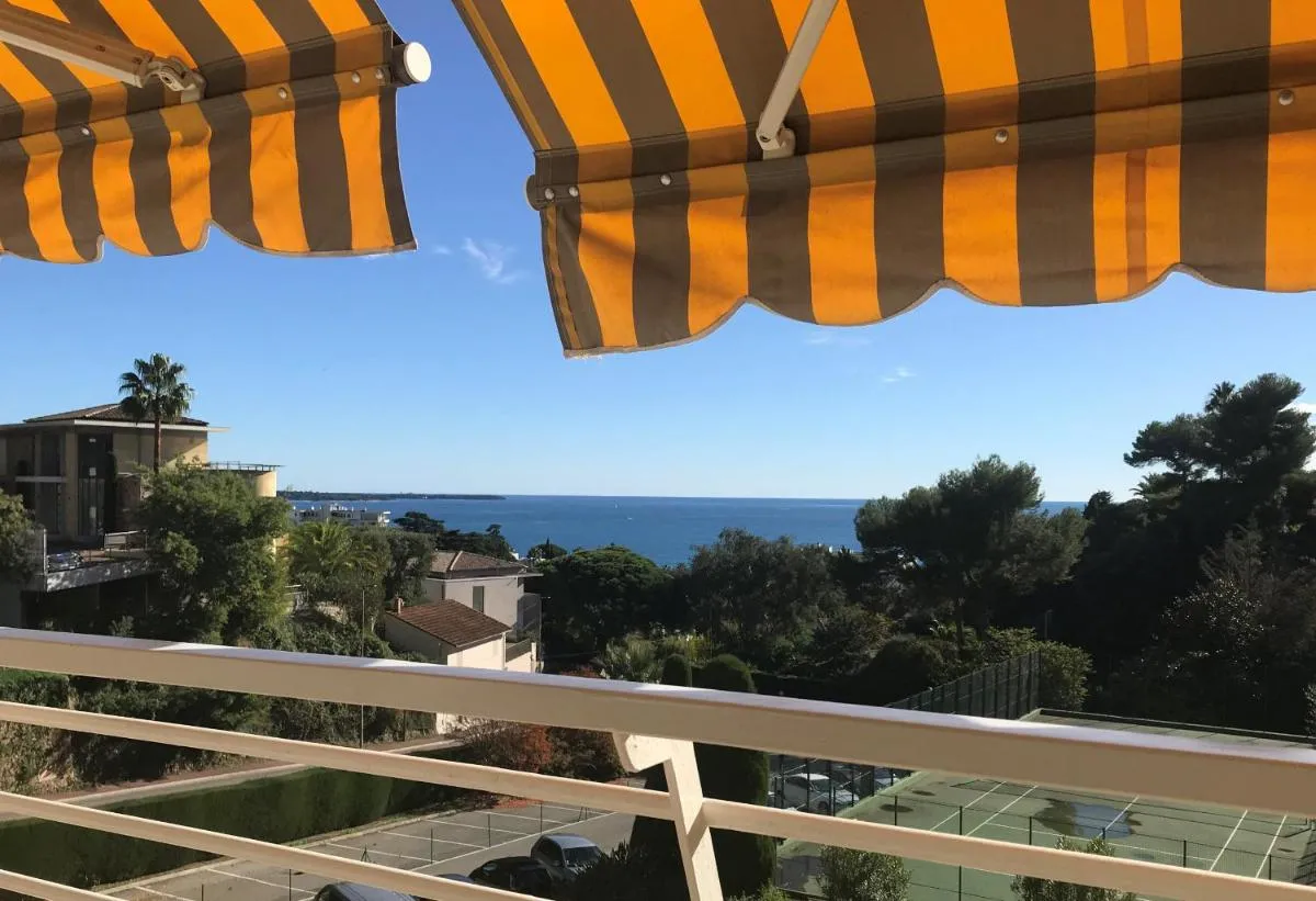 Image 2 of Solezia appartement, piscine et vue mer, by Welcome to Cannes