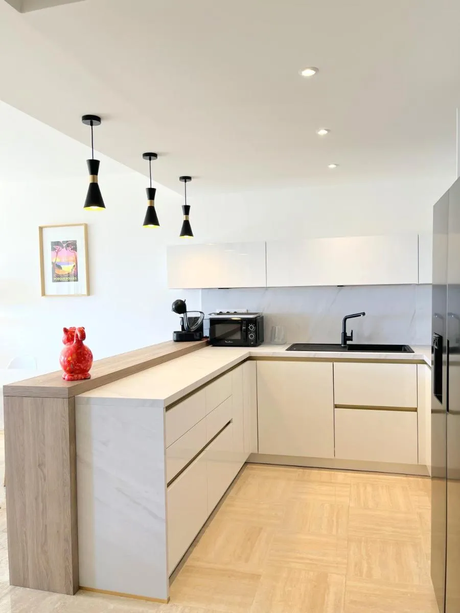 Image 6 of Solezia appartement, piscine et vue mer, by Welcome to Cannes