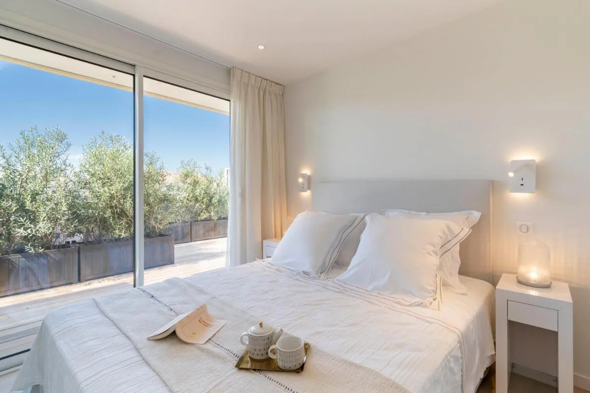 Image 1 of Somptuous sea-view 3 bedrooms penthouse Cannes Mouré Rouge