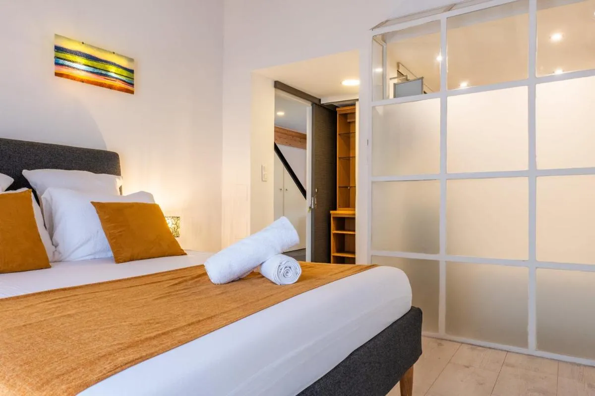 Image 3 of Spacious Duplex in the Heart of Cannes