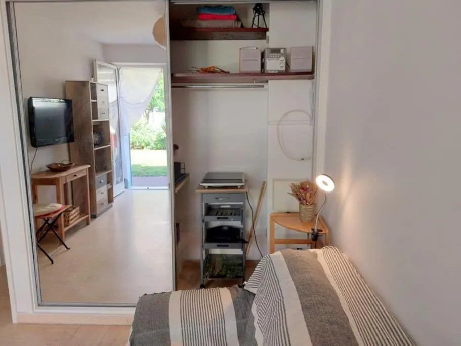 Image 2 of Studette Pointe Croisette – Axelle Loc’Appart