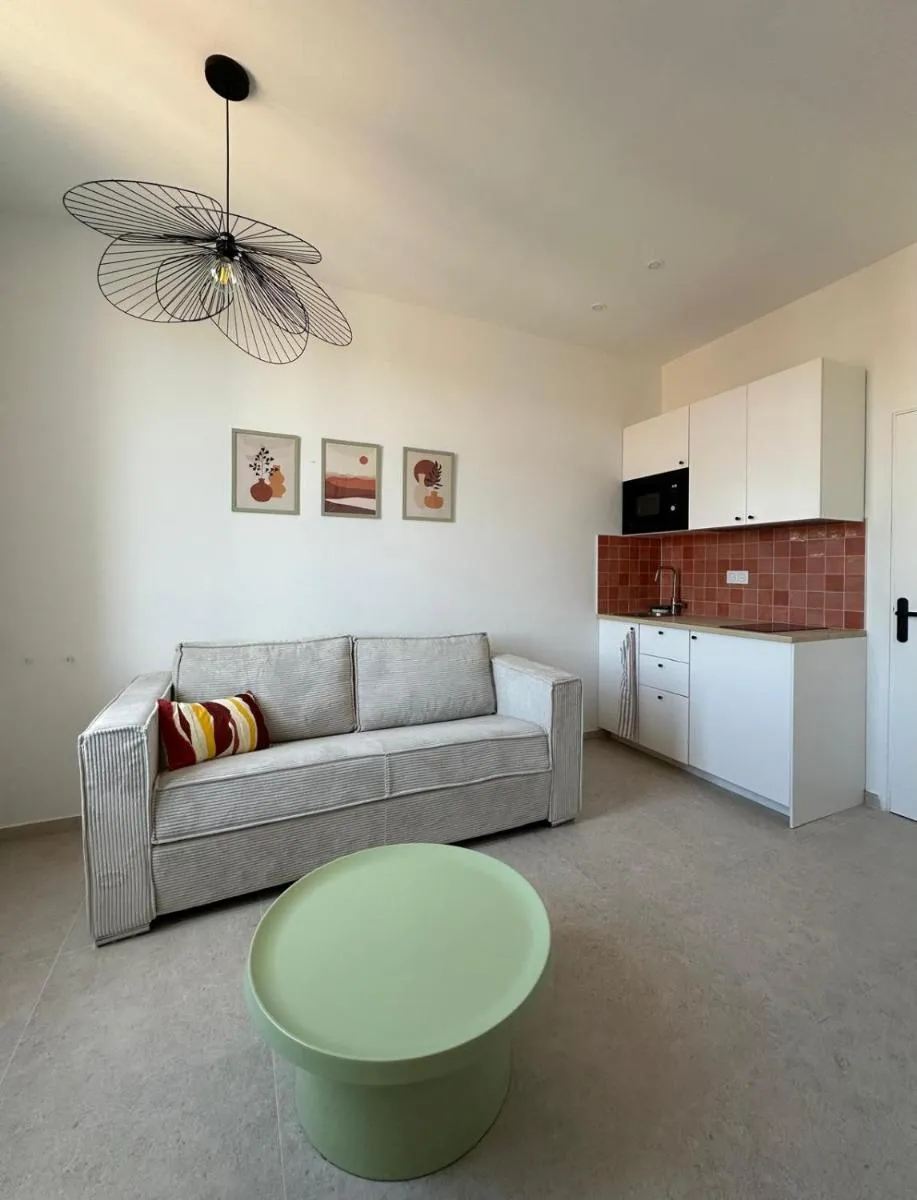 Image 5 of Studio Cocon – Entièrement rénové – 4 couchages – 600m de la Gare de Cannes