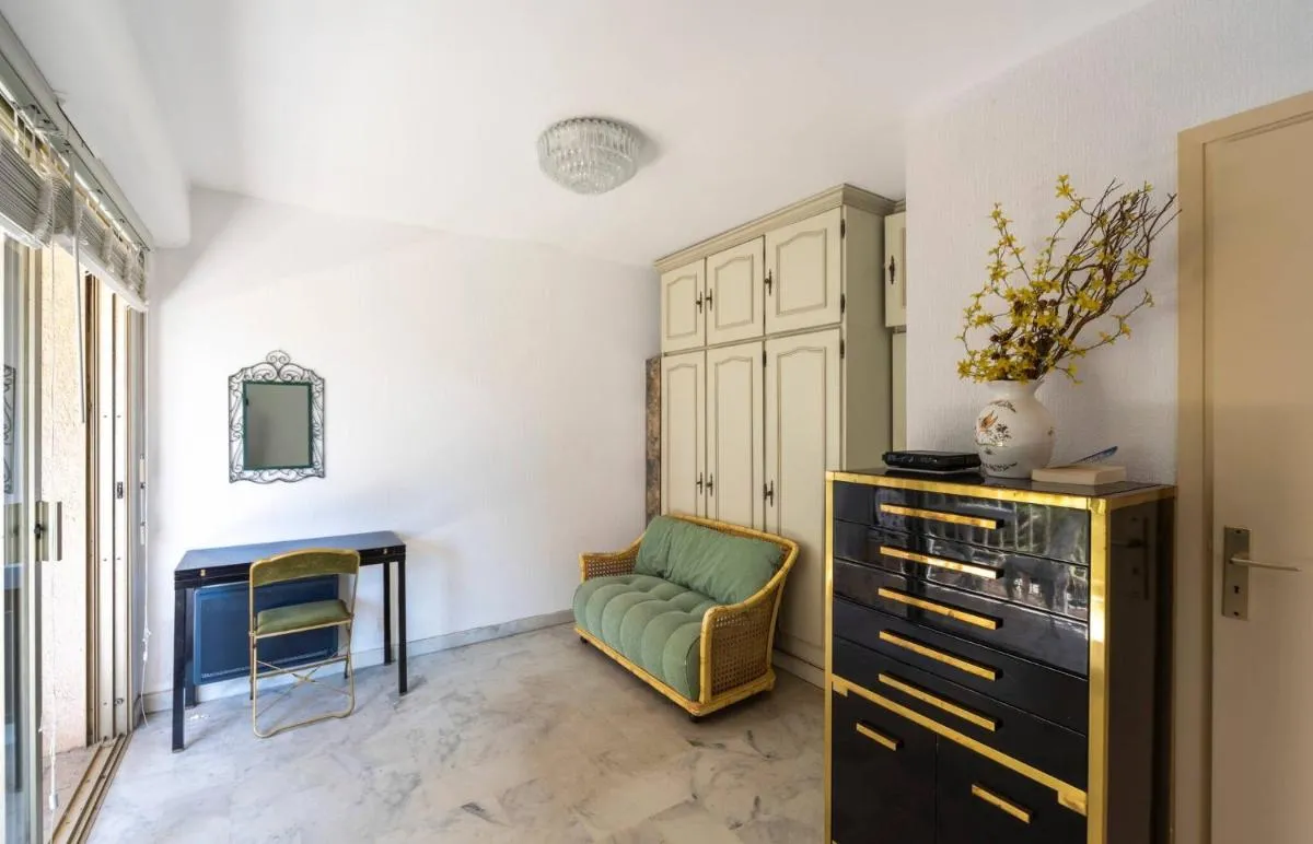 Image 2 of Studio Fenelon terrasse et Parking Cannes