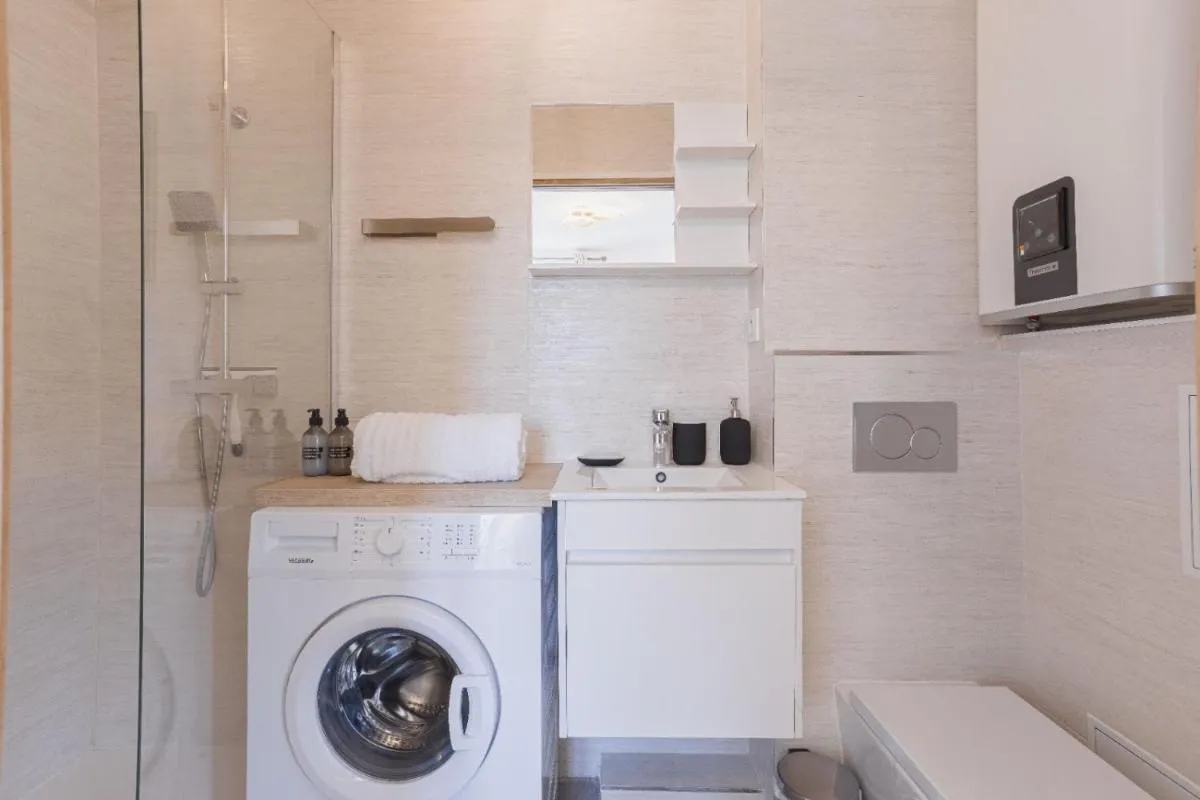 Image 3 of Studio Jasmin – calme charmant clim Palais & plage