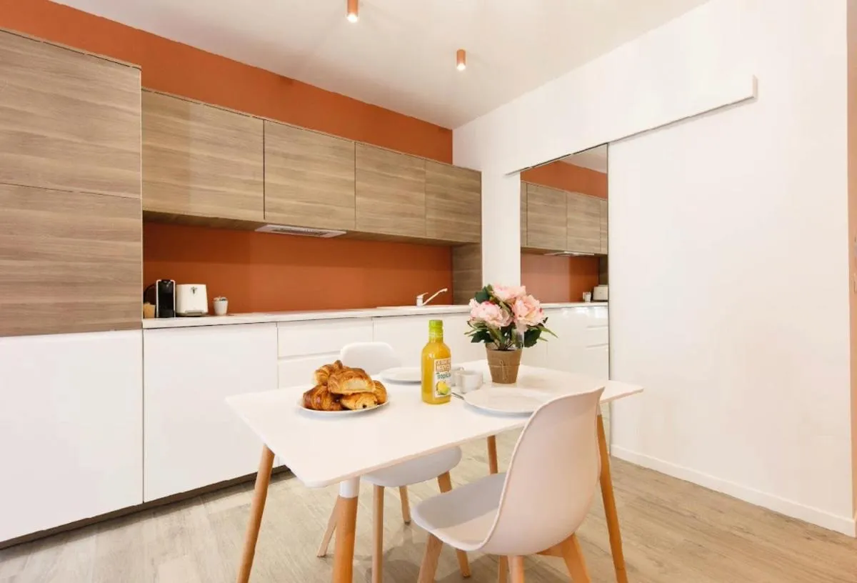 Image 4 of Studio Orange, Hypercentre à 2minutes du Palais des congrès