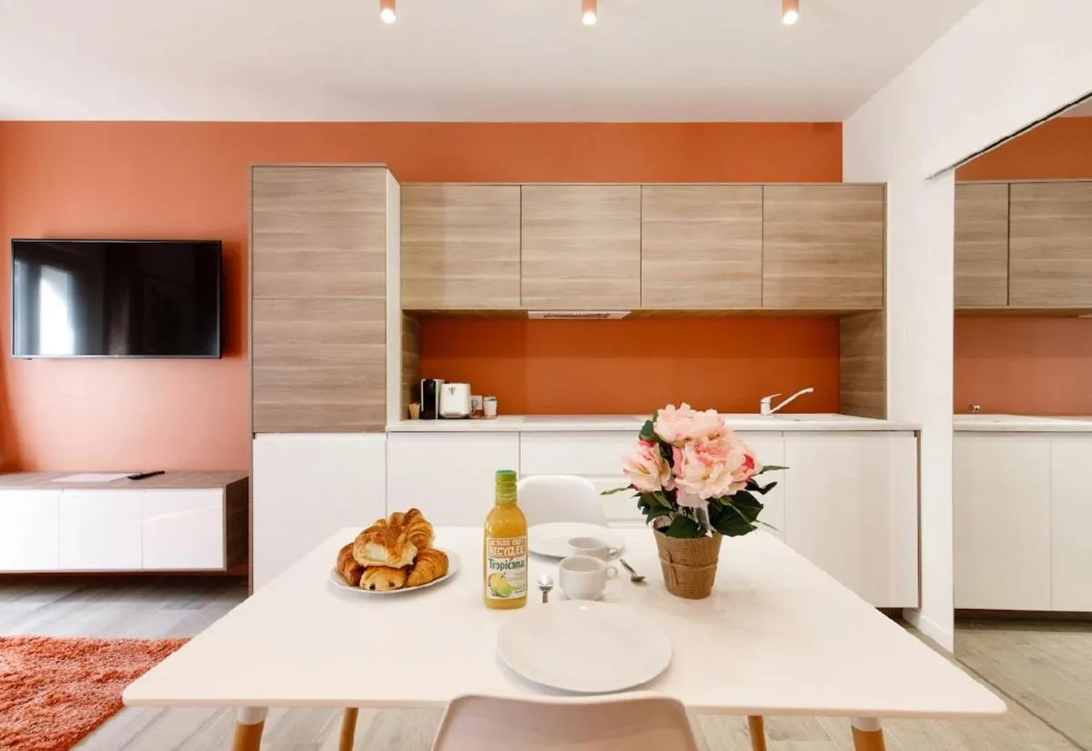 Image 5 of Studio Orange, Hypercentre à 2minutes du Palais des congrès