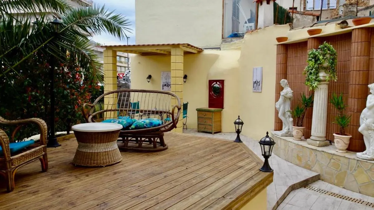 Image 4 of Studio Suquet 2