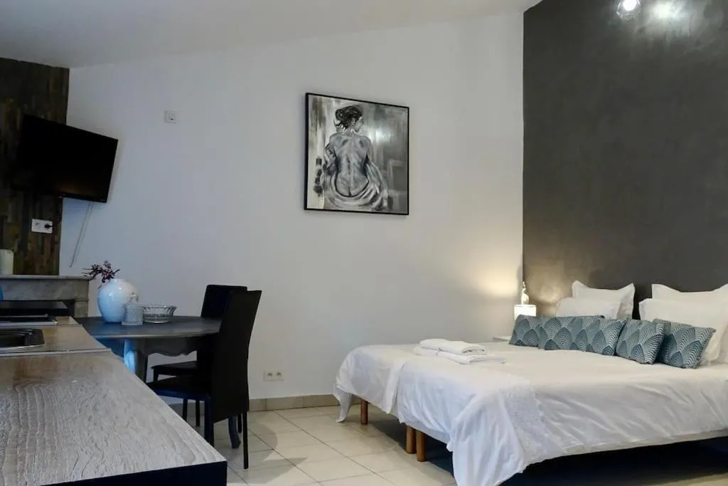 Image 6 of Studio Suquet 3