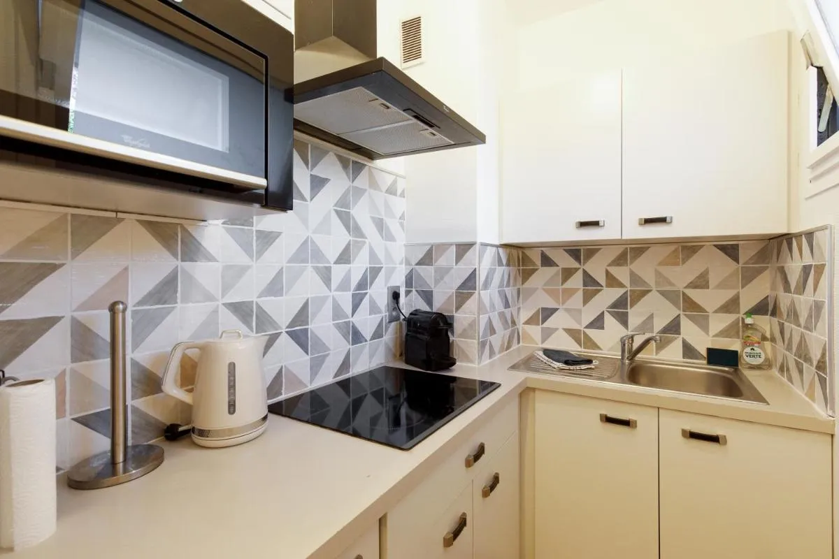 Image 5 of Studio très spacieux et Design LE BELLA Climatisé