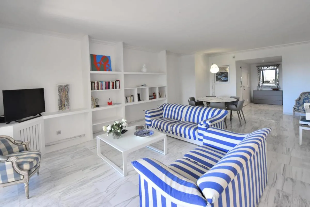 Image 6 of Stunning 3-Br Apartment with Large Terrace and Pool