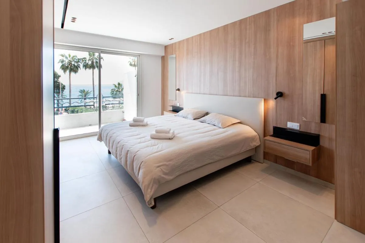 Image 1 of Sublime T3 de standing – Croisette Cannes – Vue mer