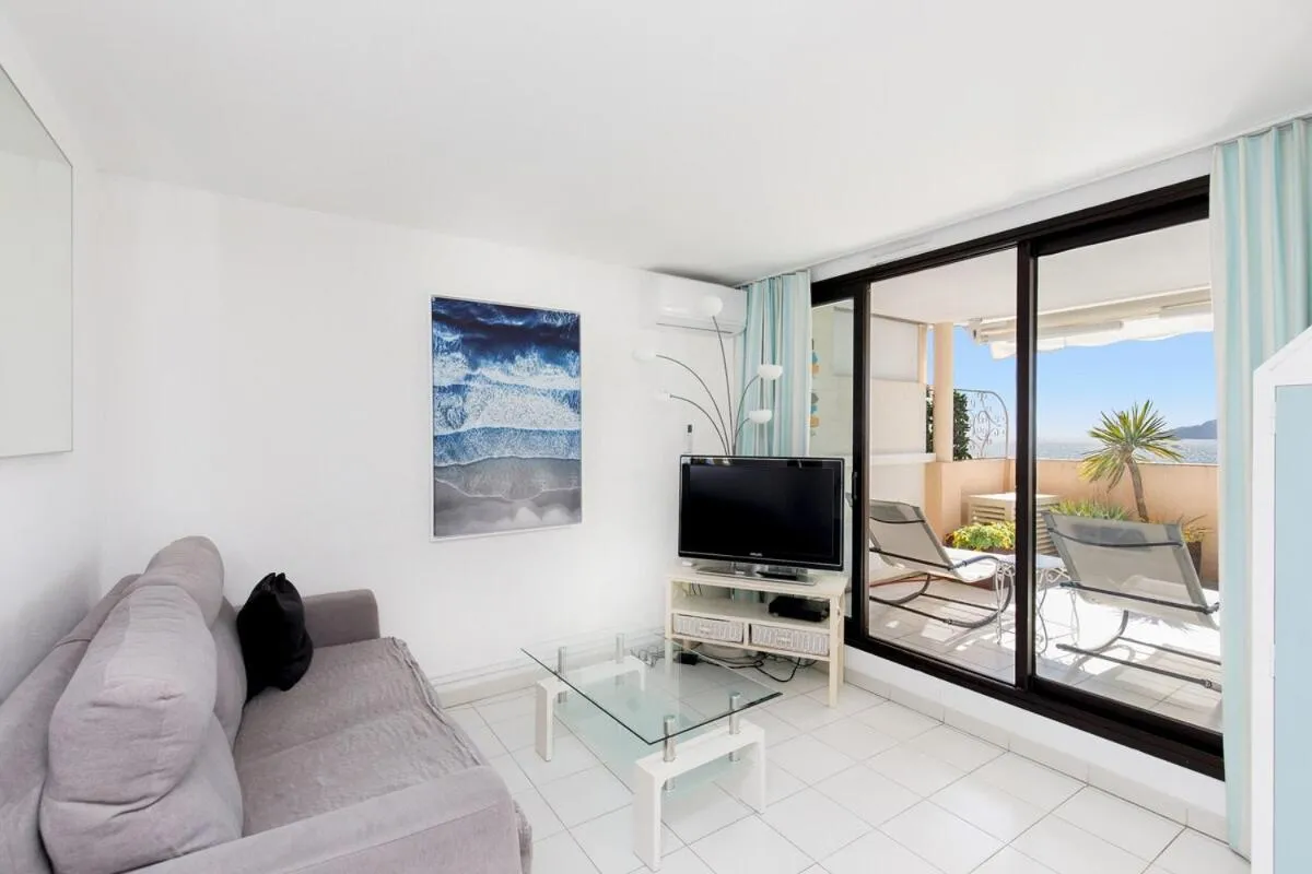 Image 5 of Suite 842 – Vue Mer-Terrasse-Plage-Clim-Parking