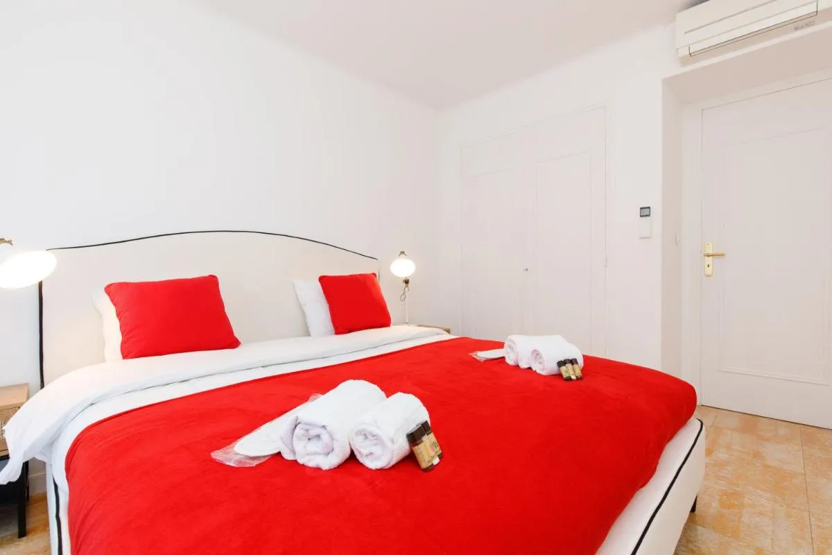 Image 6 of Super Californie YourHostHelper