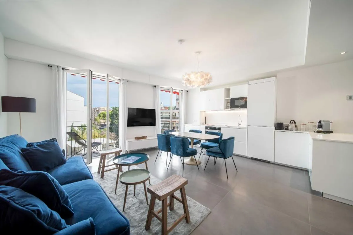 Image 1 of Superb 55m2 apartment – Heart of Cannes – 2BR4p