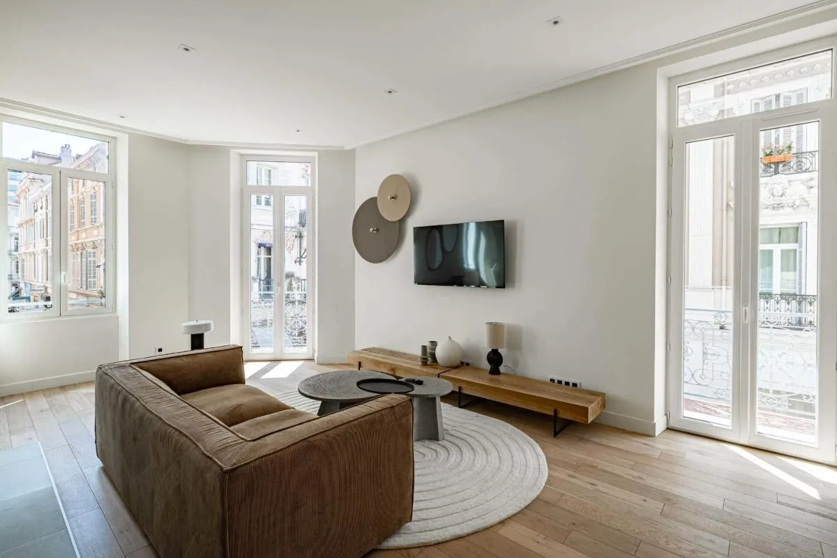 Image 4 of Superbe appartement 120m2 au coeur de Cannes