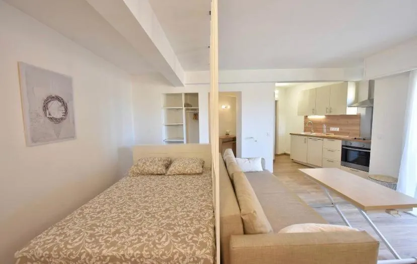 Image 2 of Superbe appartement à 500m du Palais des festivals