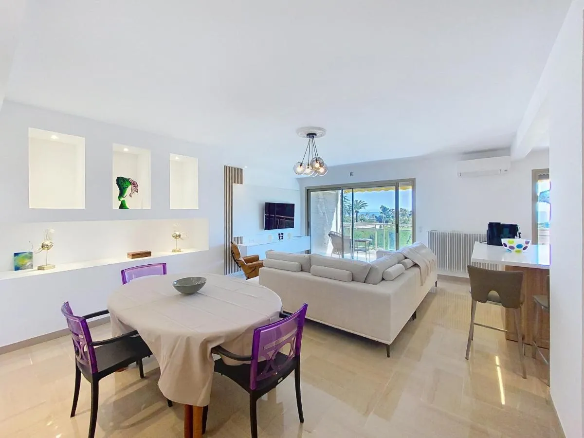 Image 5 of Superbes prestations terrasse piscine mer 350L