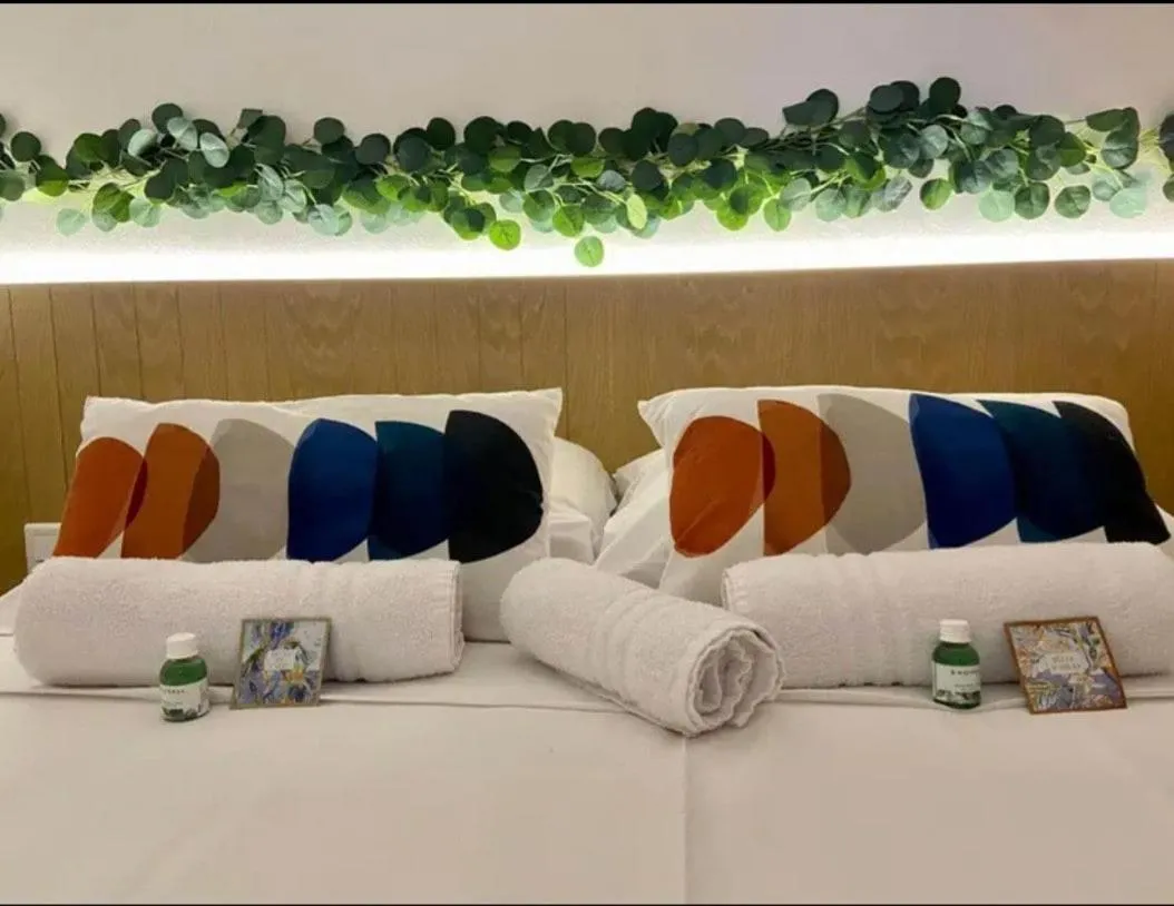 Image 1 of T2 Vue Mer à Cannes