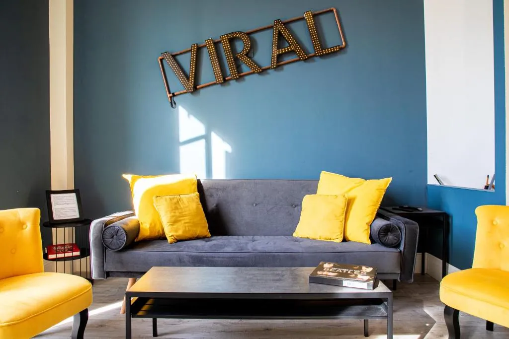 Image of The Loft – Superb 2 bedrooms on top floor with terrace – 10min to Palais & Beach!