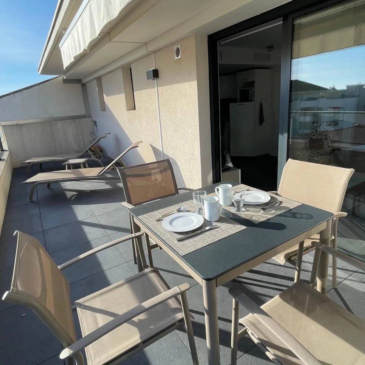 Image 5 of Top Floor Secret Garden, Cannes