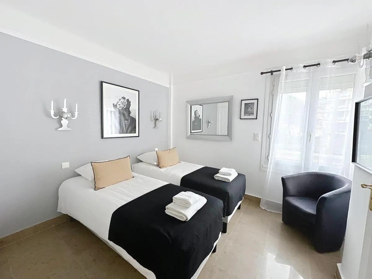 Image 1 of Two en-suite bedroom apartment on La Croisette – Sea view