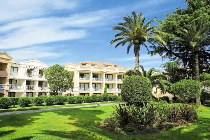 Image 6 of Un Studio de Charme Vue Mer & Piscine d’Exception