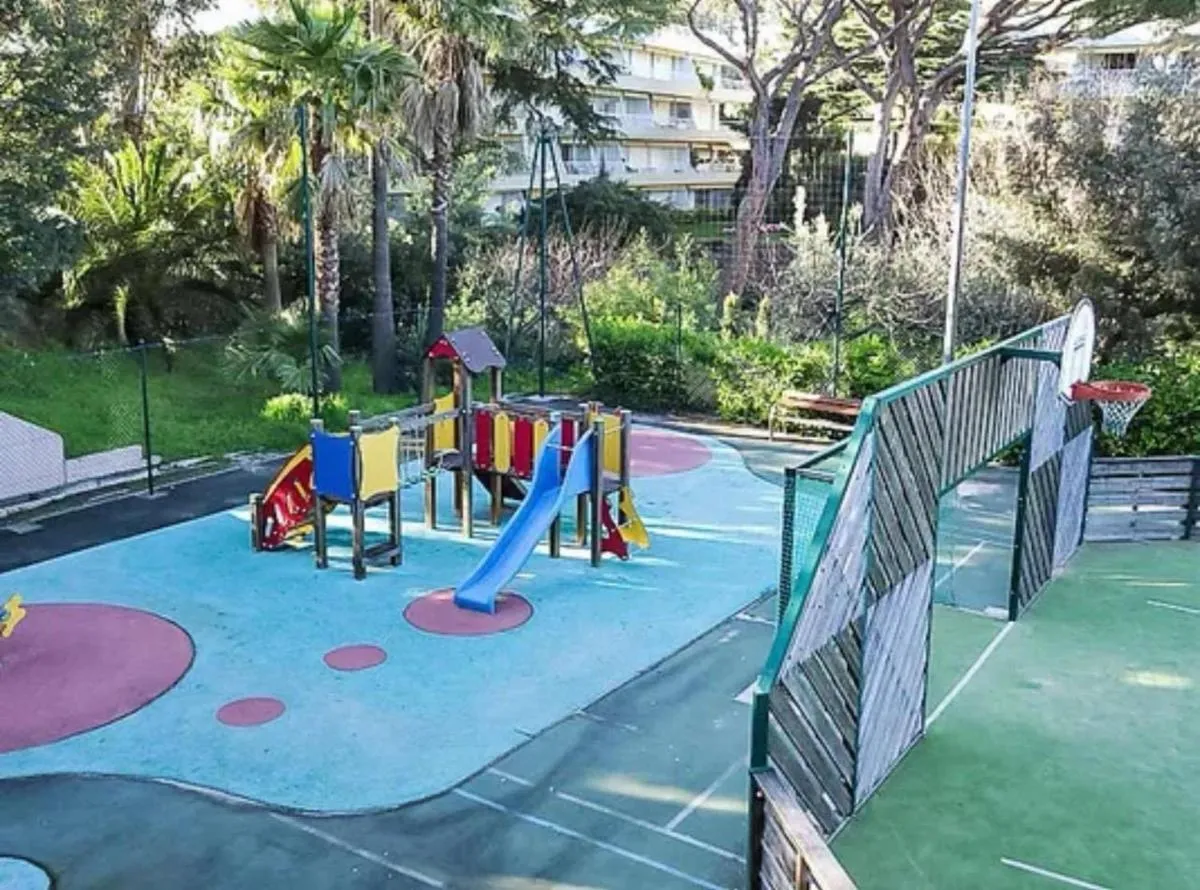 Image 5 of Un Studio de Charme Vue Mer & Piscine d’Exception