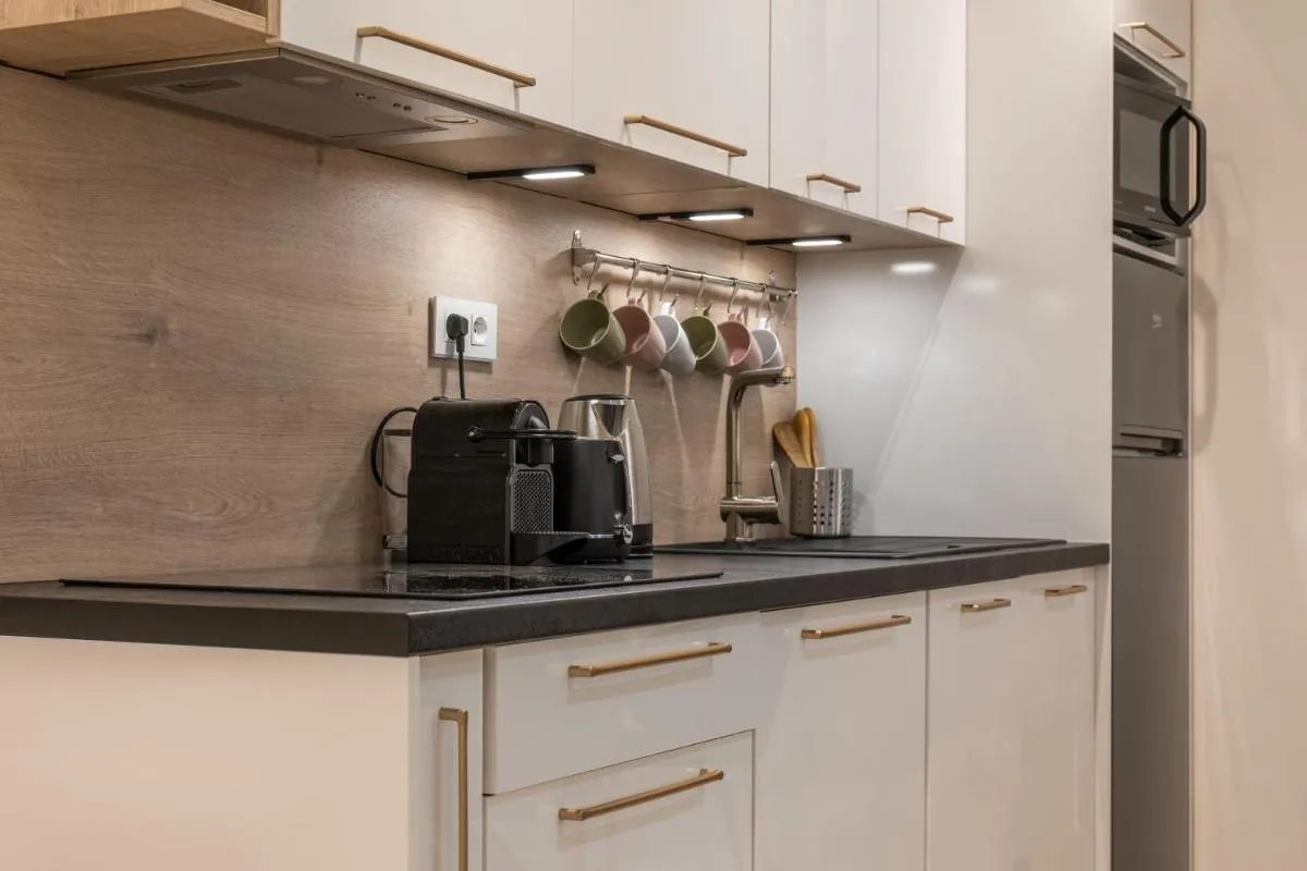 Image 4 of Upscale 3-room apartment 300m from the beaches