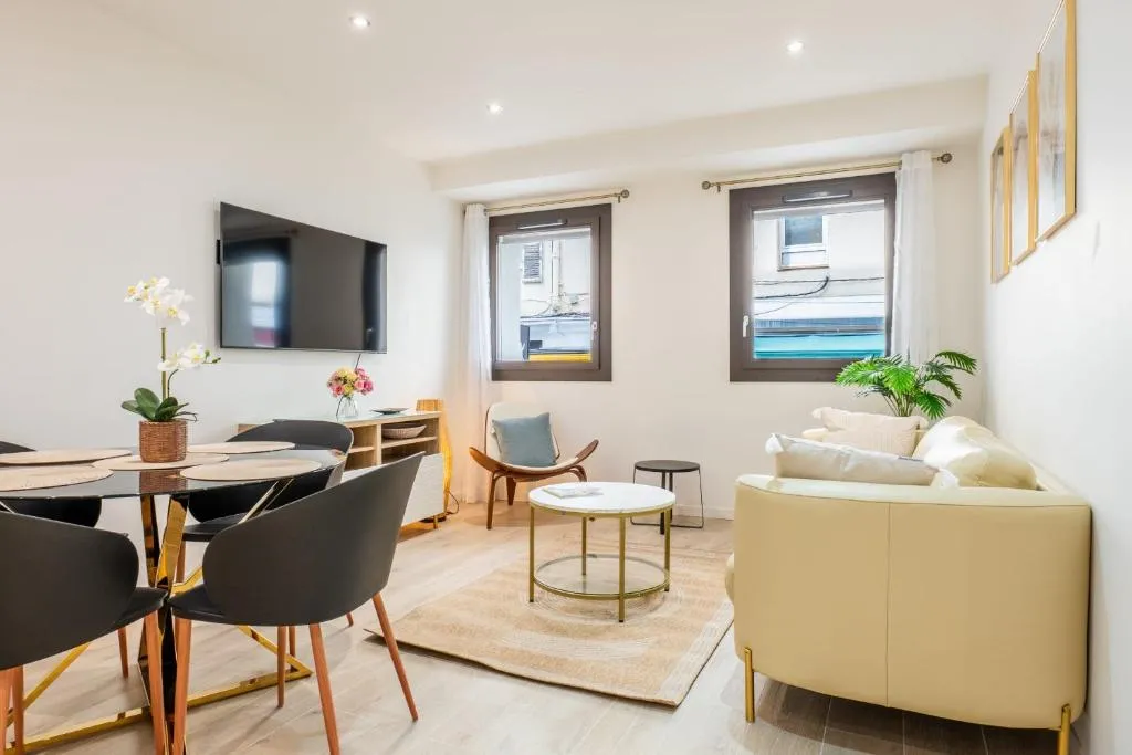 Image of Upscale 3-room apartment 300m from the beaches