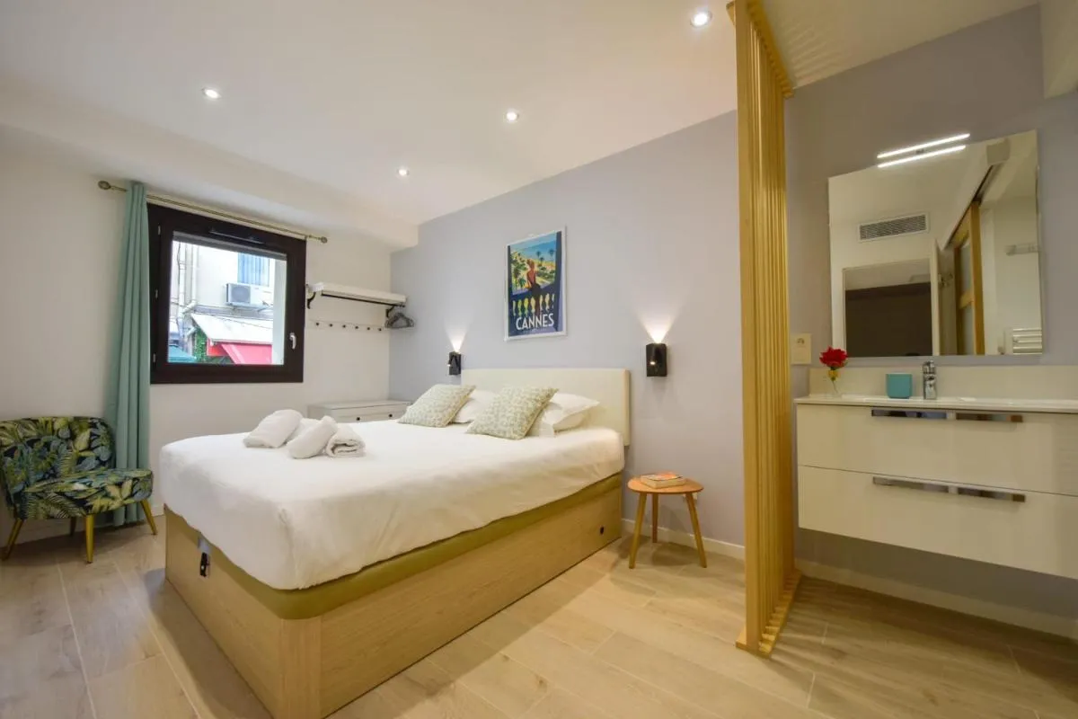 Image 6 of Upscale 3-room apartment 300m from the beaches