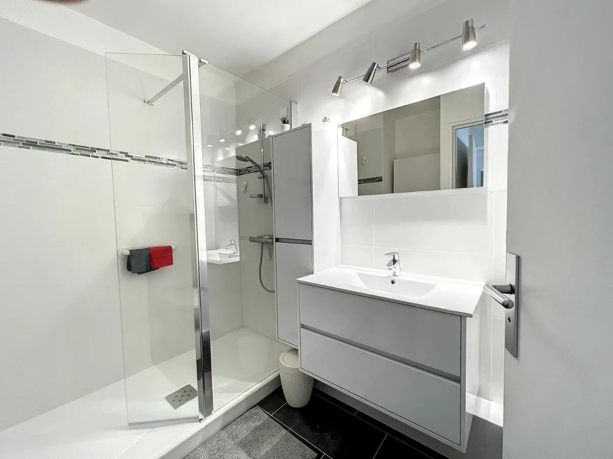 Image 2 of VILLA MAUPASSANT BORD DE MER