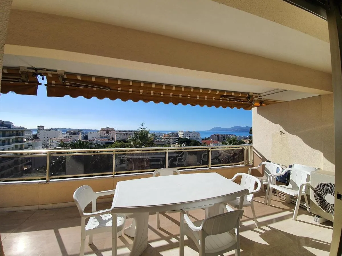 Image 4 of Vezelay, by Welcome to Cannes