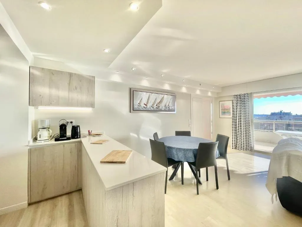 Image of Vezelay, by Welcome to Cannes